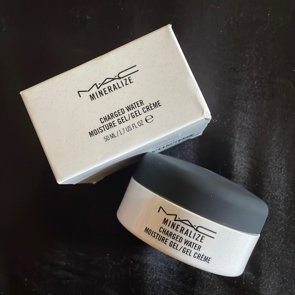 MAC Cosmetics Other - MAC MINERALIZE CHARGED WATER MOISTURE GEL